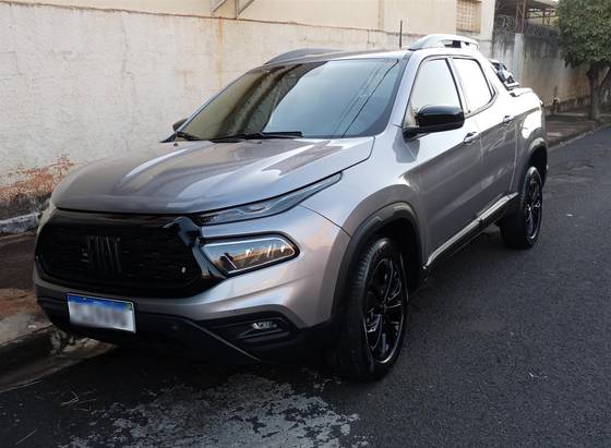 FIAT TORO 1.3 TURBO 270 FLEX VOLCANO AT6 FIAT TORO 1.3 TURBO 270 FLEX VOLCANO AT6